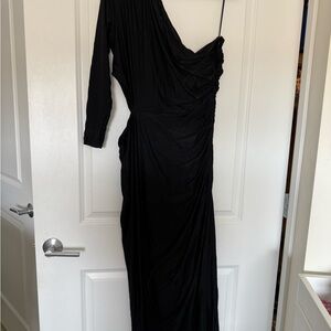 Elegant Black One-Shoulder Dress